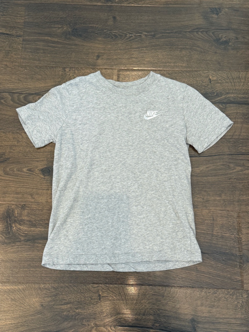 Nike The Nike Tee Gray Short Sleeve T-Shirt Size Kids’ Medium